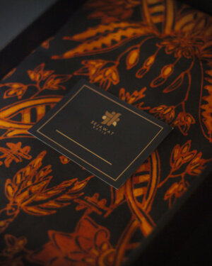 Kain Batik Pisan Bali Nukleat